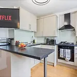 1 Bedroom Flat Near Oxford Street - Central London Long Stays
